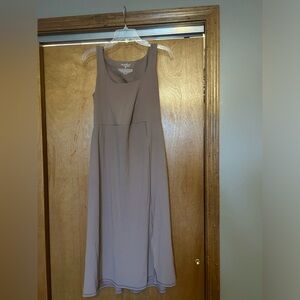 Ingrid & Isabel Sleeveless Maternity Midi Dress in Taupe